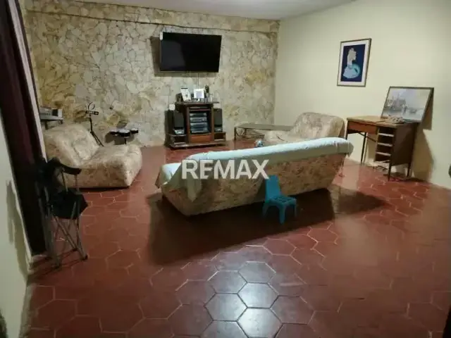Venta casa en las Cuibas 22.000 $ negociable