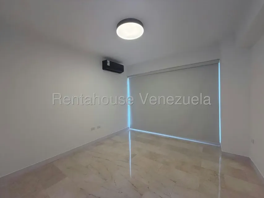 Apartamento (1 Nivel) en Venta en La Boyera, Distrito Metropolitano - 11