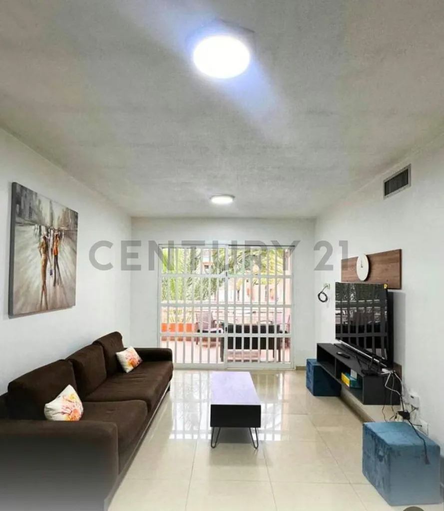 Comodo Apartamento Para Alquiler - 2