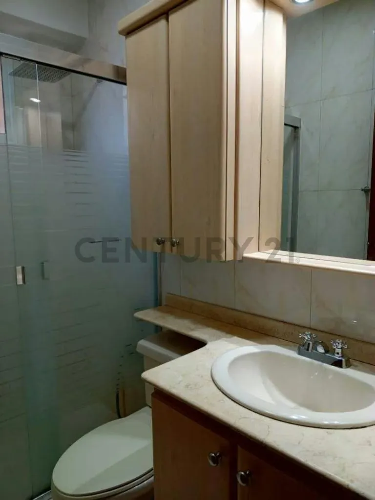 Comodo Apartamento Para Alquiler - 6