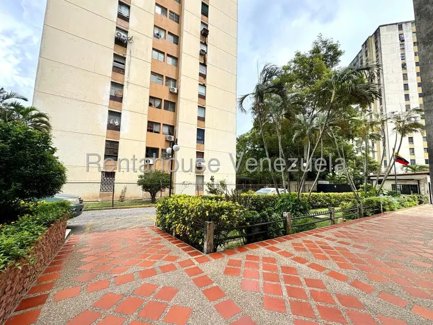 Apartamento (1 Nivel) en Alquiler en Las Trinitarias, Lara - 26