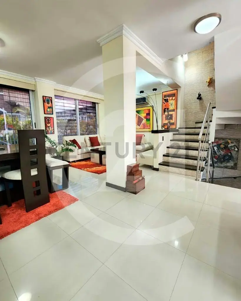 Hermosa Casa en Venta Colinas del Viento - 2