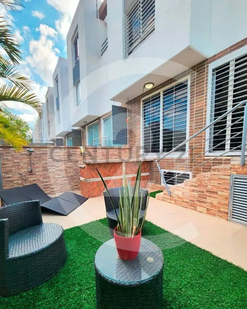 Hermosa Casa en Venta Colinas del Viento - 9