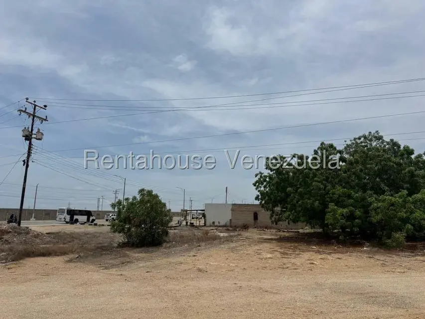 Terreno (Comercial) en Venta en Punto Fijo, Falcon