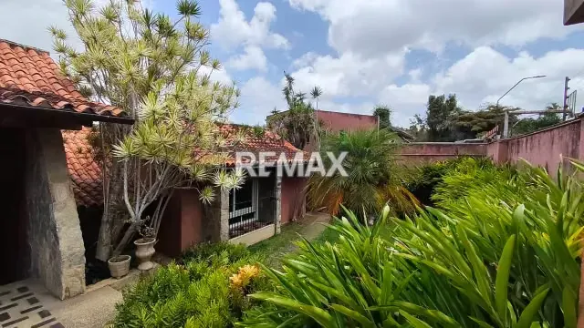CASA EN VENTA LA LAGUNITA - 2