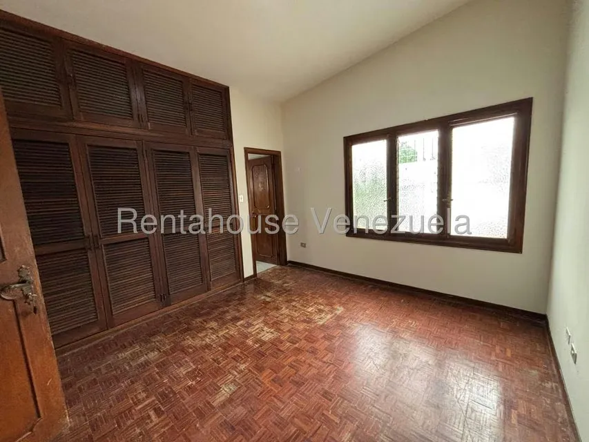 Casa (Duplex) en Alquiler en La Viña, Carabobo - 11