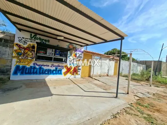 Casa Comercial - 2