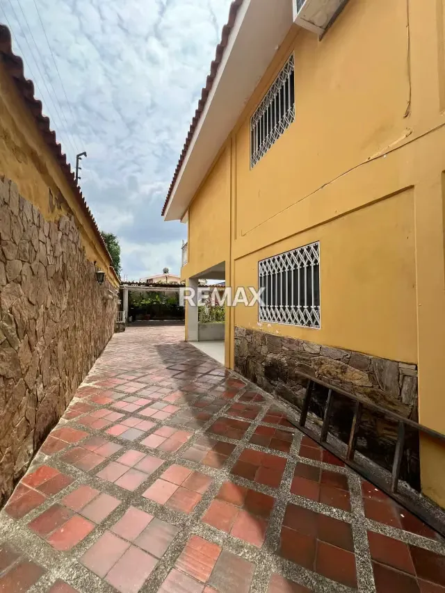 CASA COMERCIAL EN ALQUILER EN LA URBANIZACIÓN LOS LIBERTADORES, BARQUISIMETO - 8