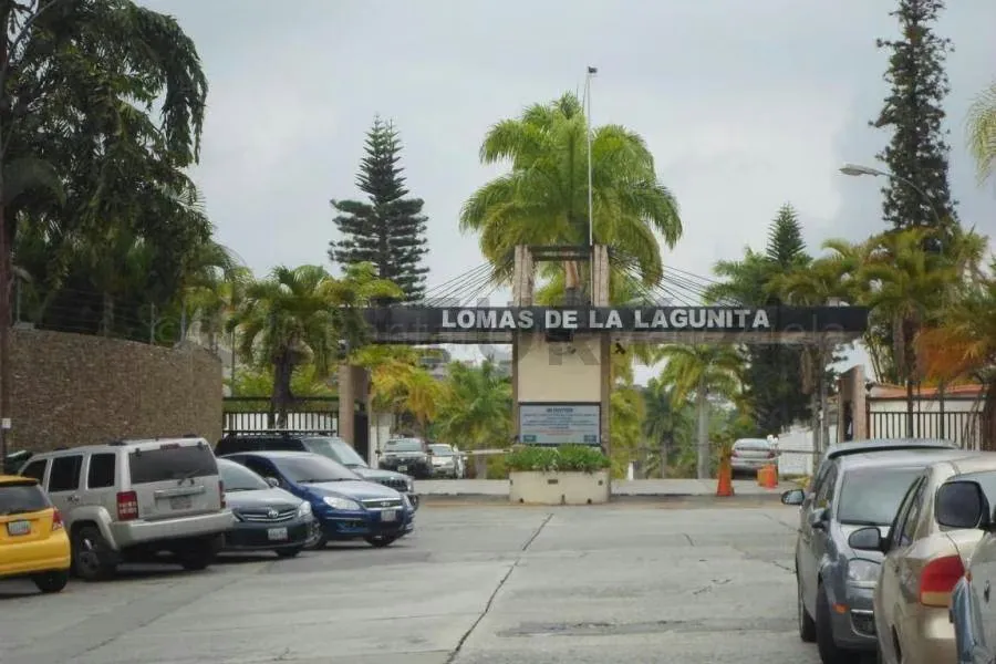 excelente terreno en la mejor urbanización de la zona con auge actual - 6