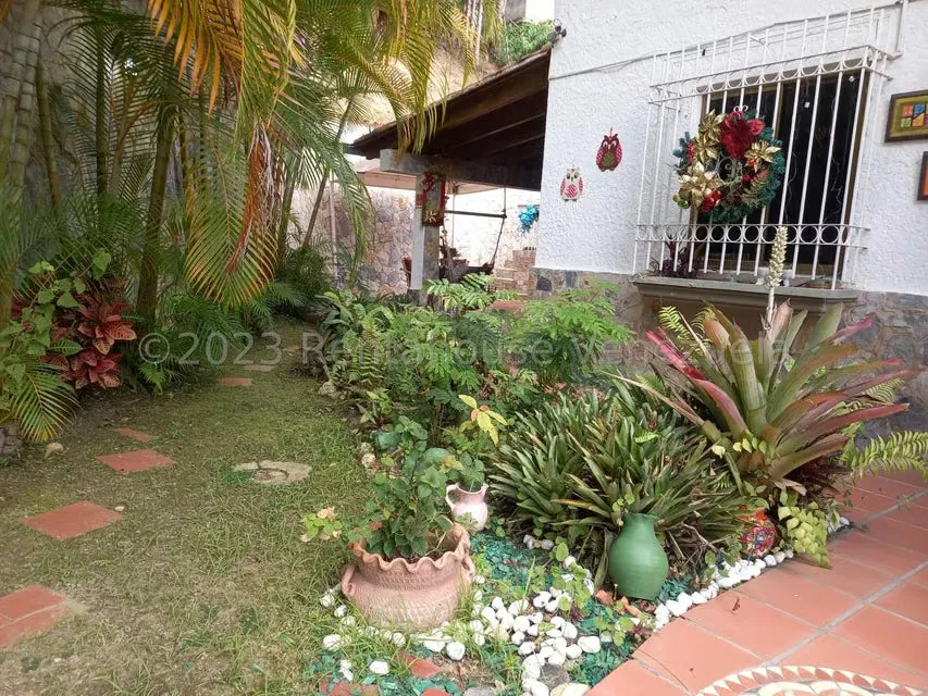 Casa (Duplex) en Alquiler en Lomas de Prados del Este, Distrito Metropolitano - 22