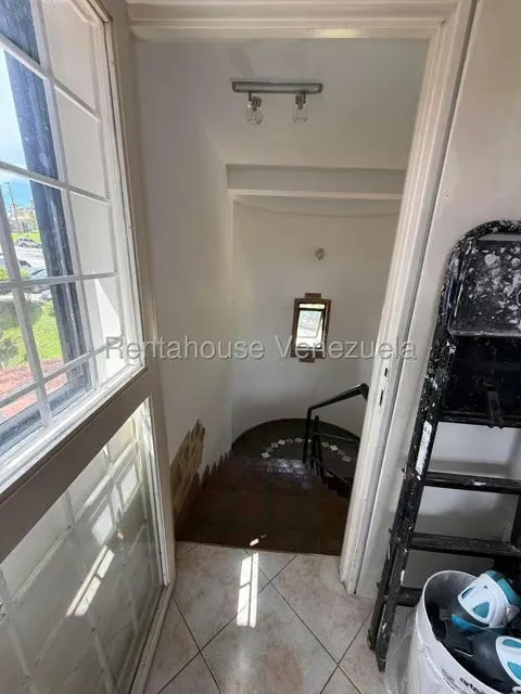 Apartamento (Duplex) en Venta en Parcelamiento Cortada del guayabo, Miranda - 23