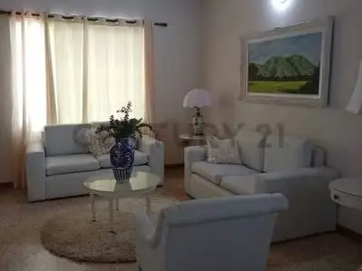 En Alquiler casa equipada ubicada en Conjunto Cerrado Alto Barinas Norte