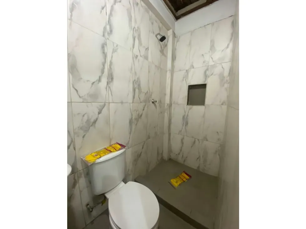 Local en alquiler 50m², 5ta Av de Pérez Bonalde - 2