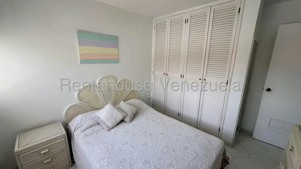 Apartamento (1 Nivel) en Venta en Costa Azul, Nueva Esparta - 16