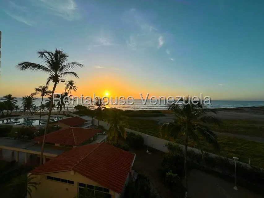 Apartamento (1 Nivel) en Venta en Costa Azul, Nueva Esparta - 21