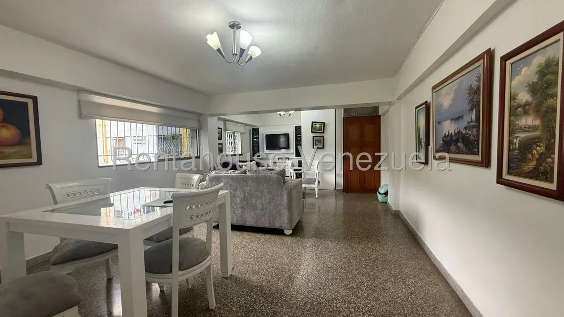 Apartamento (1 Nivel) en Venta en Caricuao, Distrito Metropolitano - 8