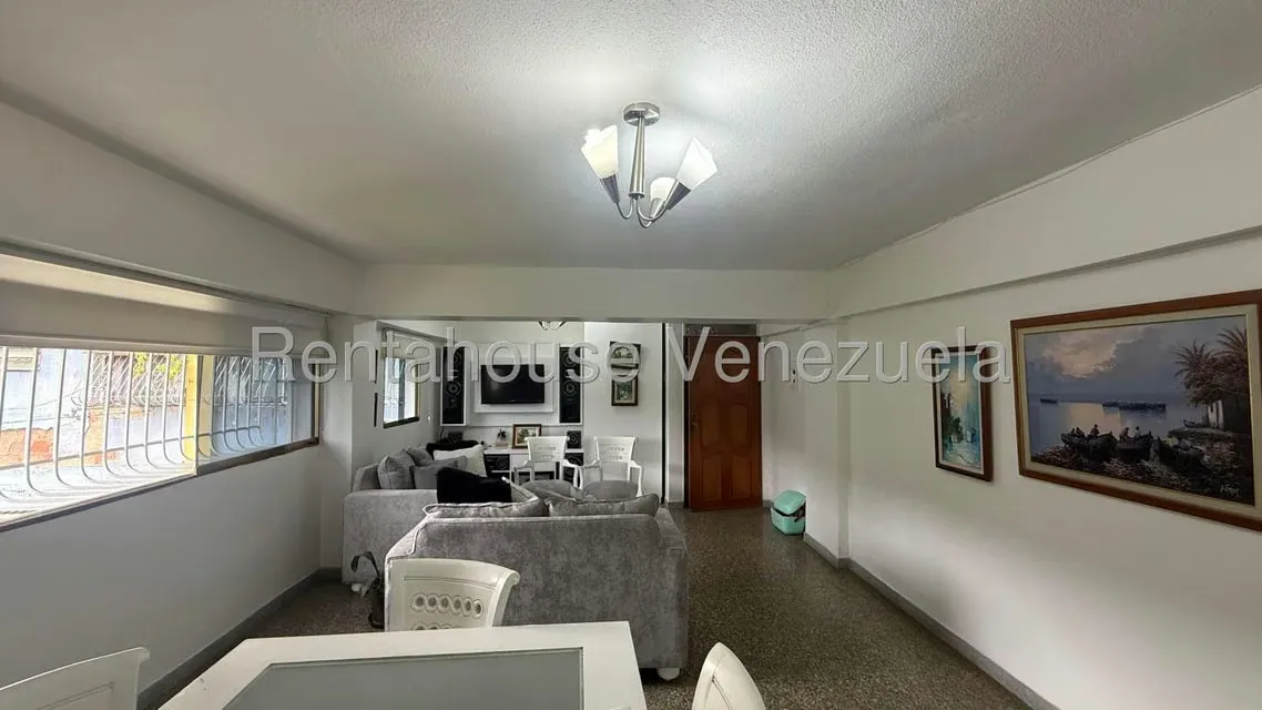 Apartamento (1 Nivel) en Venta en Caricuao, Distrito Metropolitano - 10