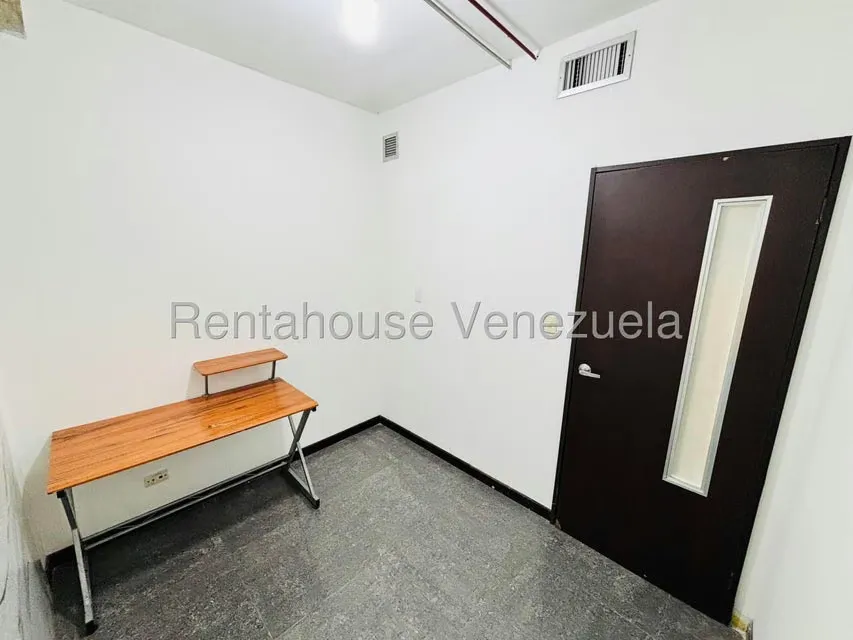 Oficina en Alquiler en Parroquia La Candelaria, Distrito Metropolitano - 8