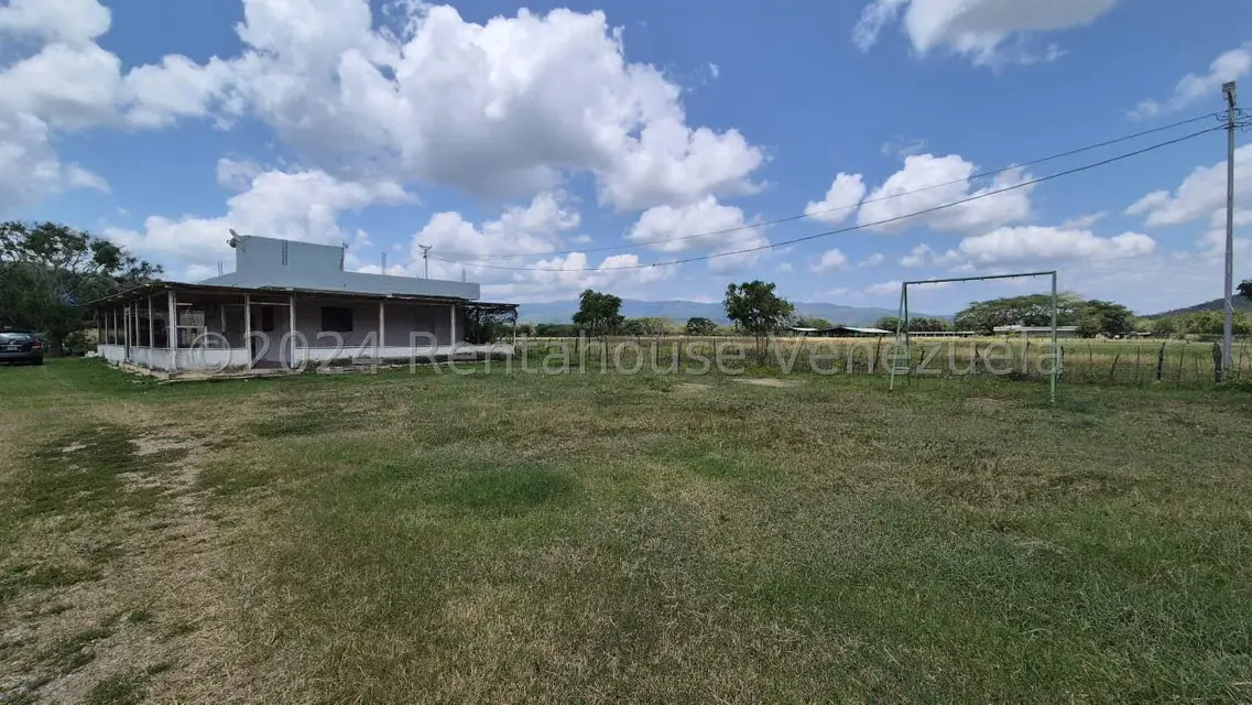 Terreno (Industrial) en Venta en Los Naranjillos, Lara - 2