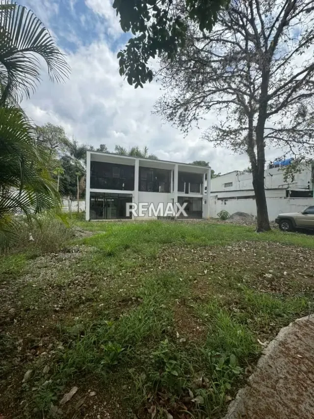 Terreno en venta en Chuao