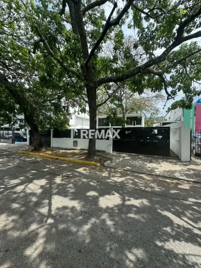 Terreno en venta en Chuao - 12