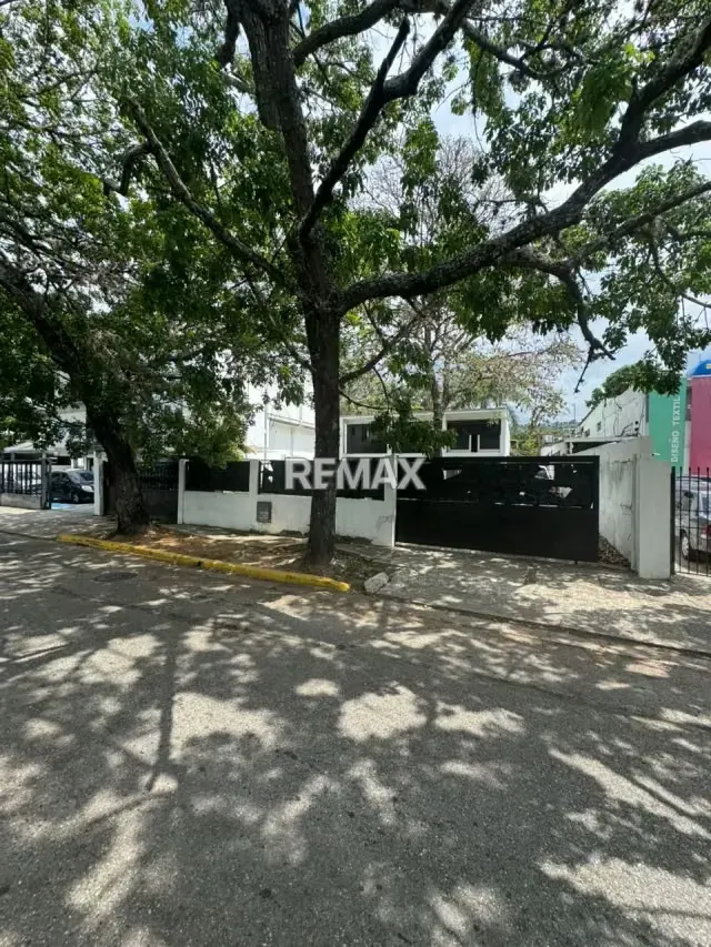 Terreno en venta en Chuao - 9