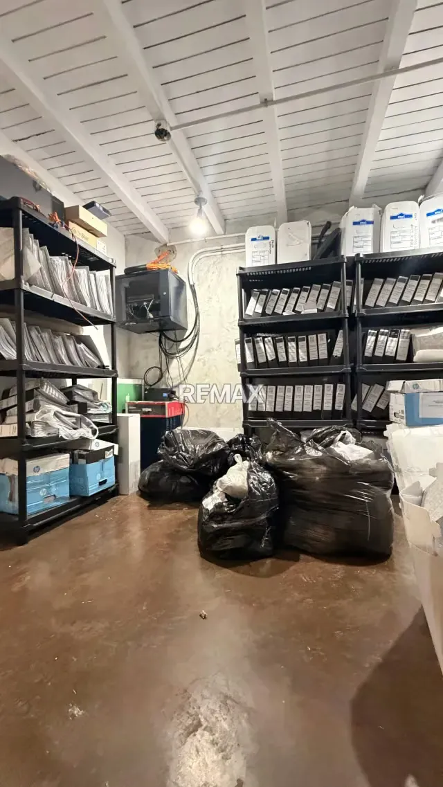 Casa Comercial En Alta Florida En Venta y Alquiler , 699m2 de construcción y 933 de terreno - 14