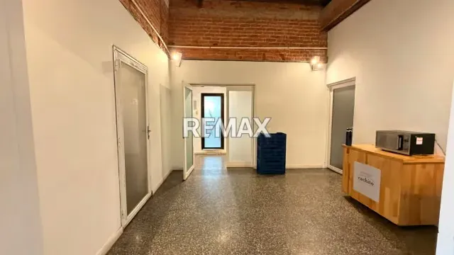 Casa Comercial En Alta Florida En Venta y Alquiler , 699m2 de construcción y 933 de terreno - 18