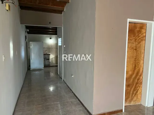 En Venta !!Bella Casa ubicada Parque residencial Urb. Miraflores El espacio, la comodidad y la seguridad que tu familia merece! - 3