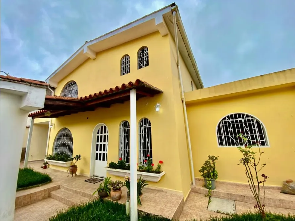VENTA DE CASA SAN ANTONIO LOS ALTOS 460,24 M2, 3 HAB, 4 BAÑOS, 3 P/E