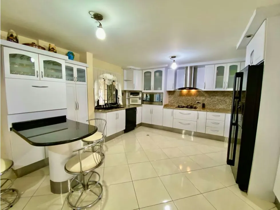 VENTA DE CASA SAN ANTONIO LOS ALTOS 460,24 M2, 3 HAB, 4 BAÑOS, 3 P/E - 7
