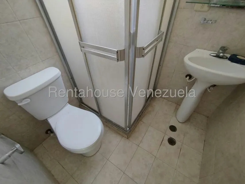 Apartamento (1 Nivel) en Alquiler en El Rincon, Carabobo - 28