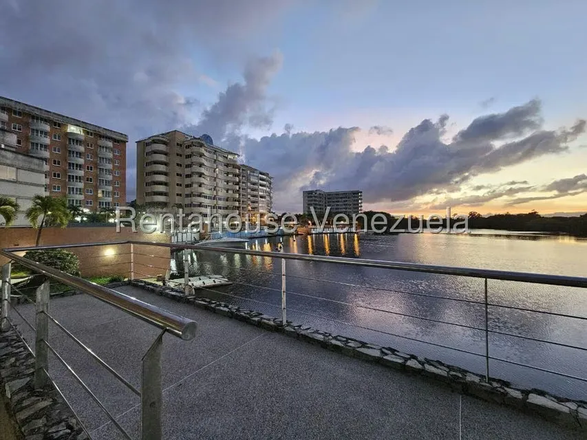 Apartamento (1 Nivel) en Venta en Puerto Encantado, Miranda - 16