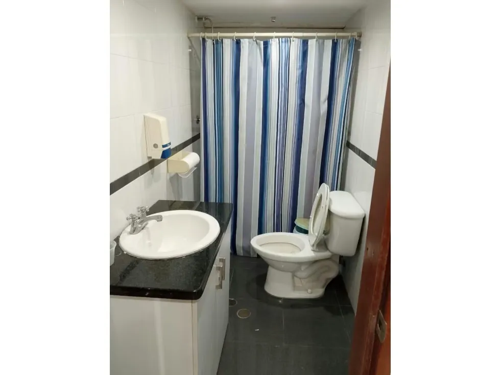 LOCAL EN VENTA 104 M2 - URB EL HATILLO - 11