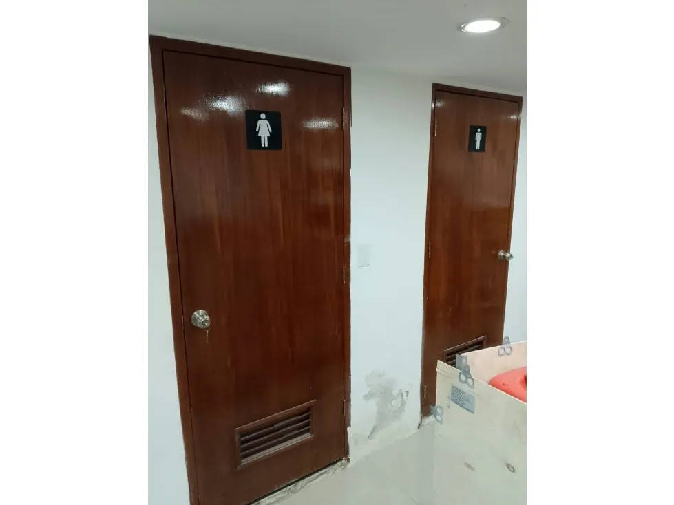 LOCAL EN VENTA 104 M2 - URB EL HATILLO - 10