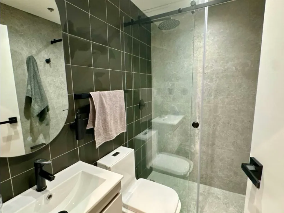 En Venta Oficina Doble Remodelada Torre Madrid Las Mercedes Caracas - 11