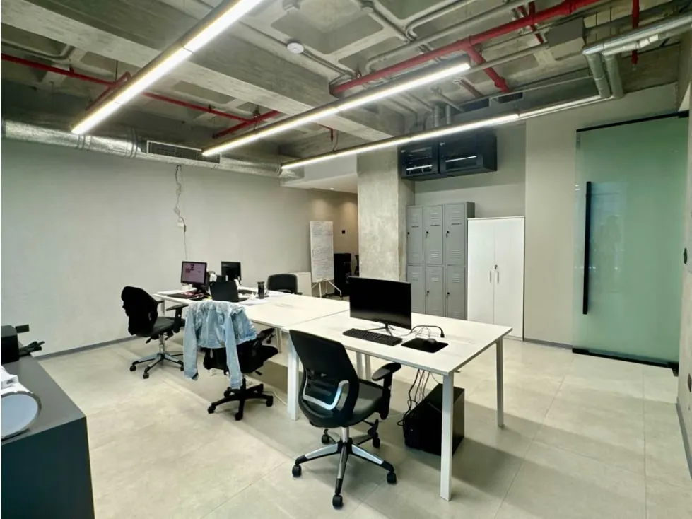 En Venta Oficina Doble Remodelada Torre Madrid Las Mercedes Caracas - 4