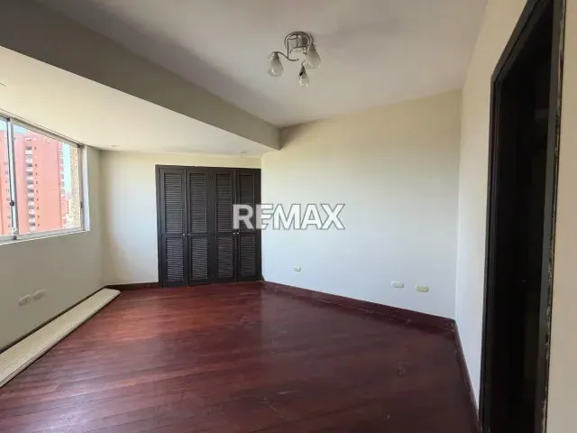 Apartamento en Venta Edif. La Llovizna - 7