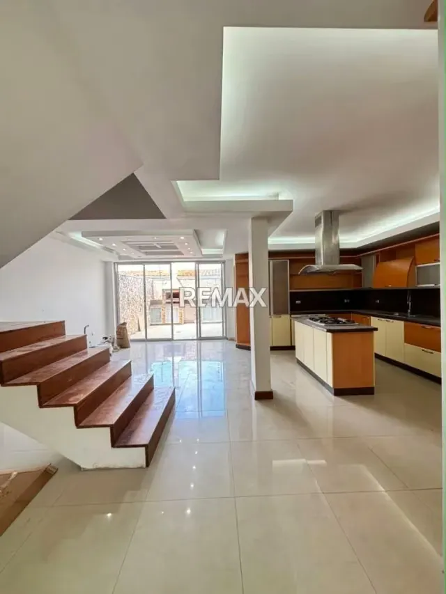 Casa de Exclusividad y confort en la mejor zona del Este! Townhouse en Alquiler – Urb. Villas del Morro. - 9