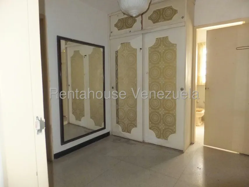 Casa (Multipes Niveles) en Venta en Colinas de Bello Monte, Distrito Metropolitano - 30