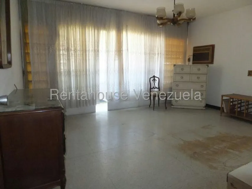 Casa (Multipes Niveles) en Venta en Colinas de Bello Monte, Distrito Metropolitano - 34