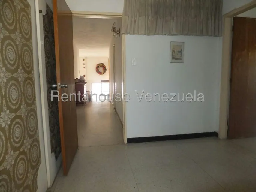 Casa (Multipes Niveles) en Venta en Colinas de Bello Monte, Distrito Metropolitano - 35
