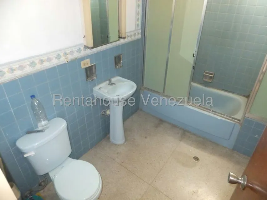 Casa (Multipes Niveles) en Venta en Colinas de Bello Monte, Distrito Metropolitano - 39