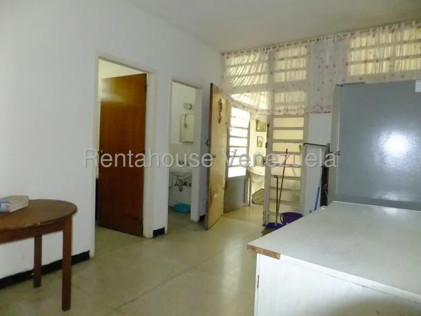 Casa (Multipes Niveles) en Venta en Colinas de Bello Monte, Distrito Metropolitano - 41