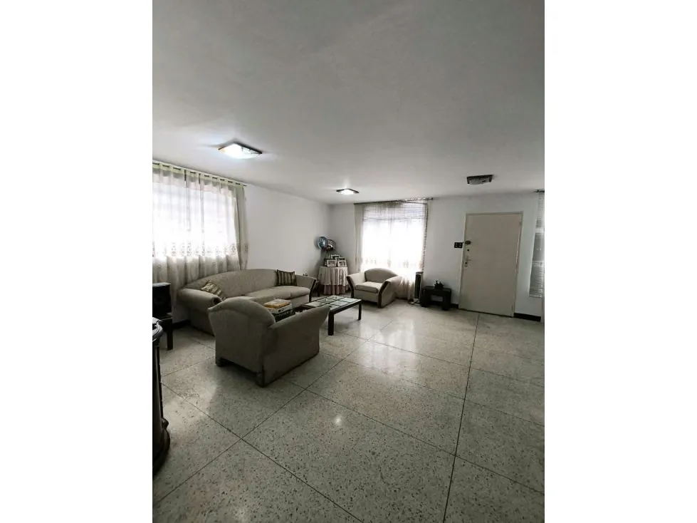 Vendo casa duplex original 245m2 La California Sur 4110 - 15