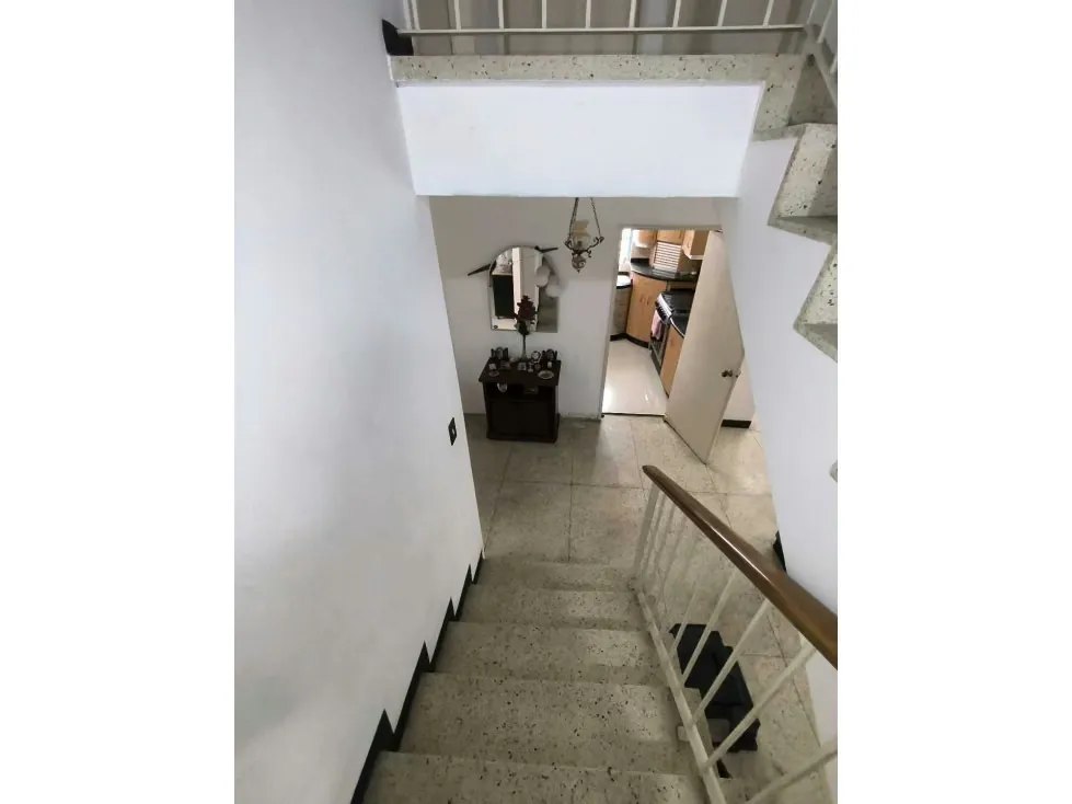Vendo casa duplex original 245m2 La California Sur 4110 - 17