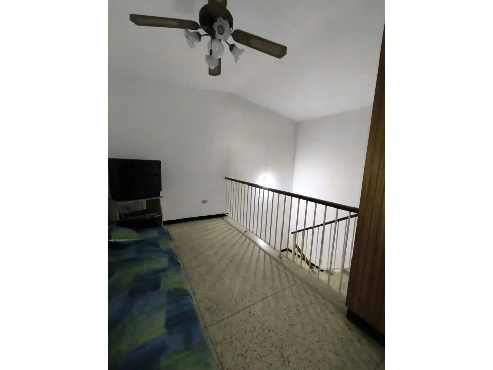 Vendo casa duplex original 245m2 La California Sur 4110 - 23