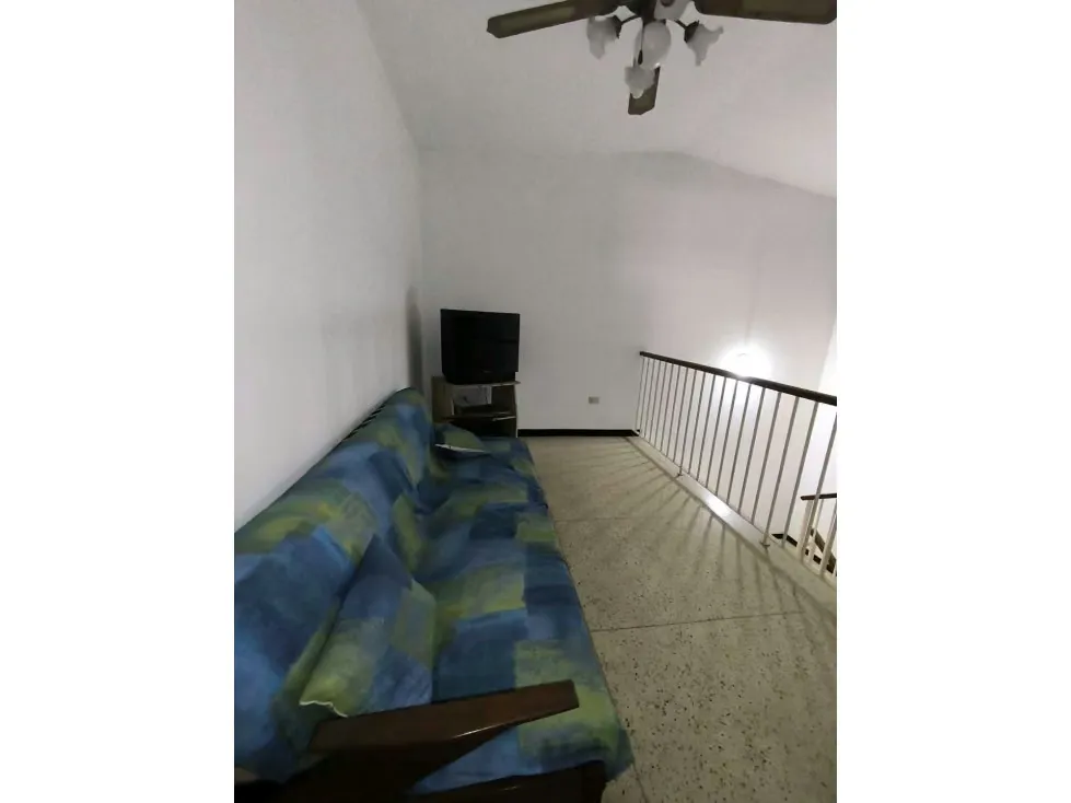 Vendo casa duplex original 245m2 La California Sur 4110 - 24