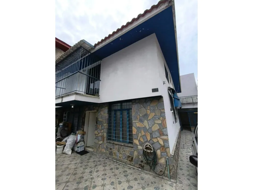 Vendo casa duplex original 245m2 La California Sur 4110 - 5
