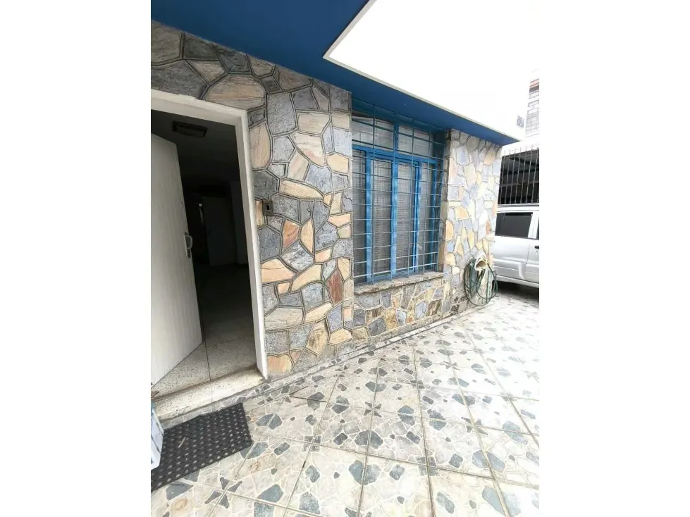 Vendo casa duplex original 245m2 La California Sur 4110 - 6